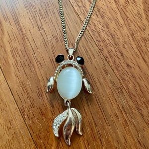 Gold Necklace - FREE with bundle